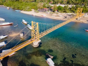 CBG_TRV_Lembongan_Yellow Bridge_02