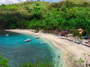 CBG_TRV_West Penida_Crystal Bay_01